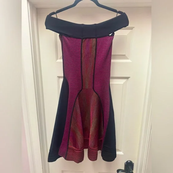 $995 New M Missoni Knit Off Shoulders Dress. Made In Italy.